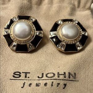 Vintage St. John Gold, Black enamel, Clear Stone and Pearl Clip Earrings EEEUC